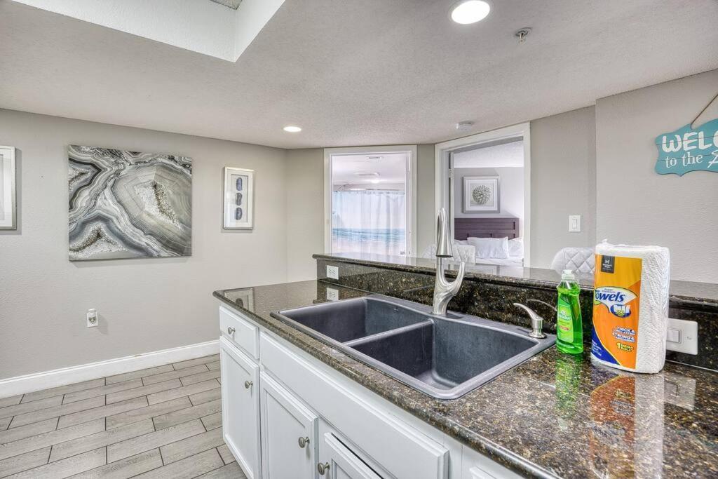 Oceanview Paradise At The Beach Myrtle Beach Exterior photo